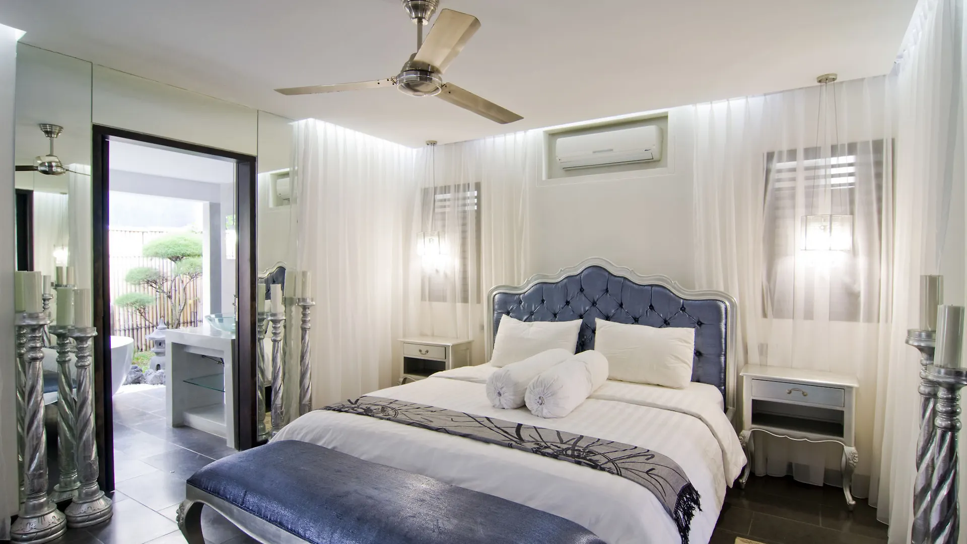 Villa Putih Seminyak